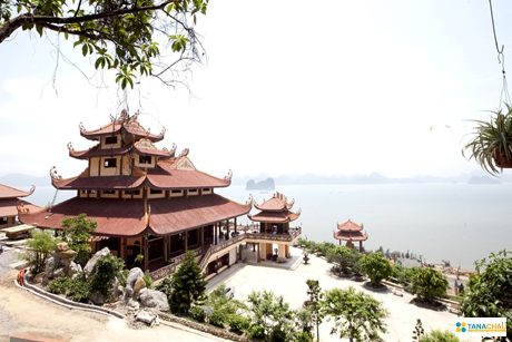 CỬA ÔNG – CHÙA CÁI BẦU – CO BÉ CỬA SUỐT –  THIỀN VIỆN TRÚC LÂM GIÁC TÂM